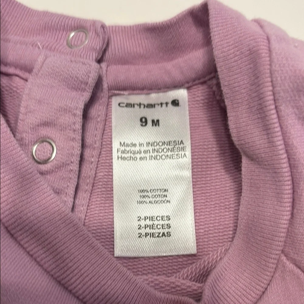 Lavender Graphic Crewneck sweatshirt with Ribbed Cuffs